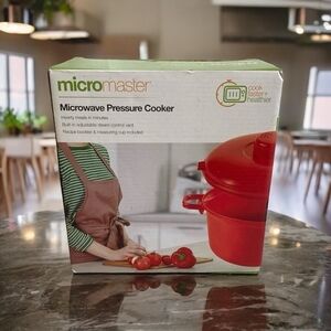 NIB Handy Gourmet Micro Master Red POT with Lid Microwave Pressure Cooker Pot